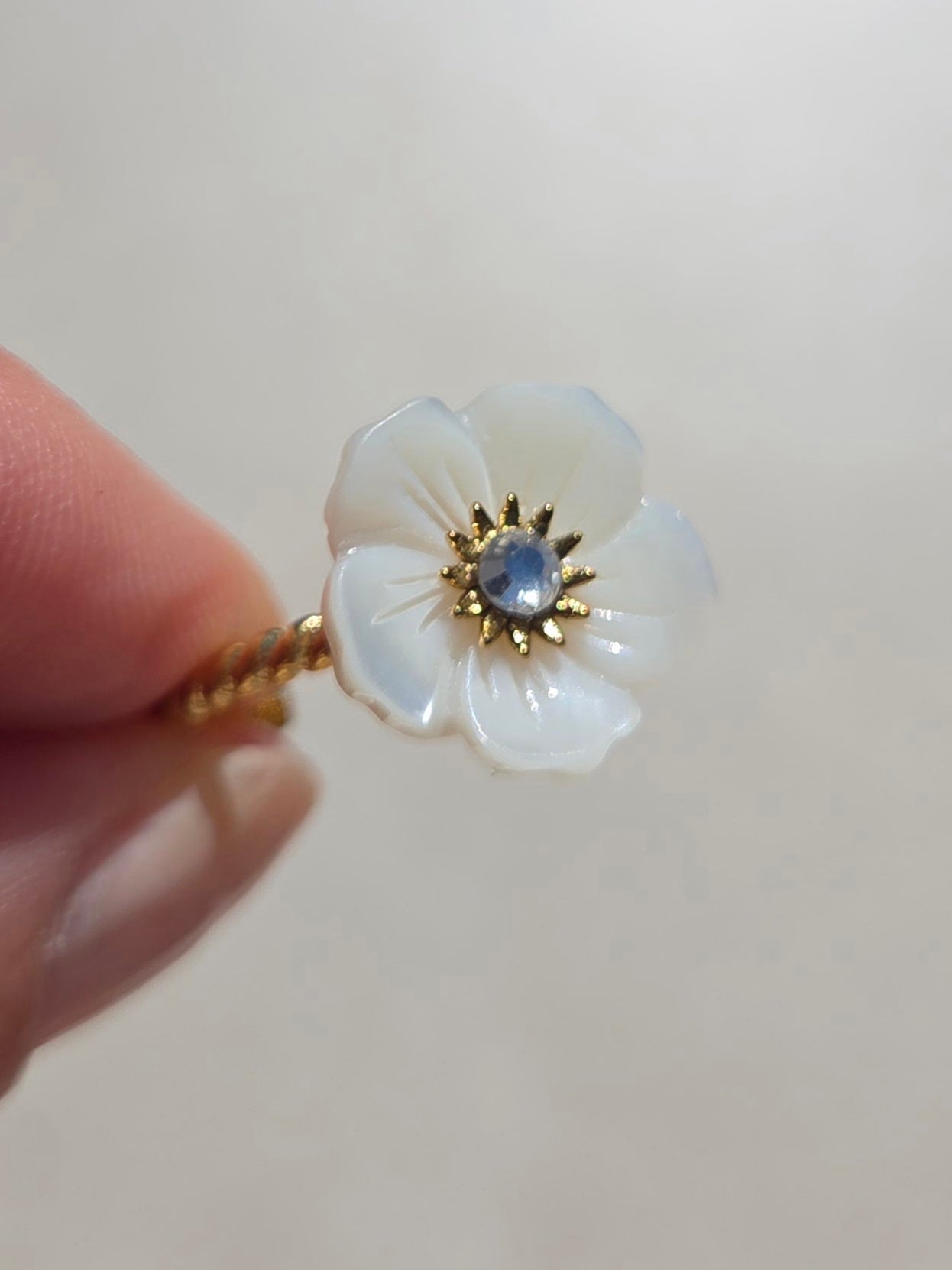 White Flower ring