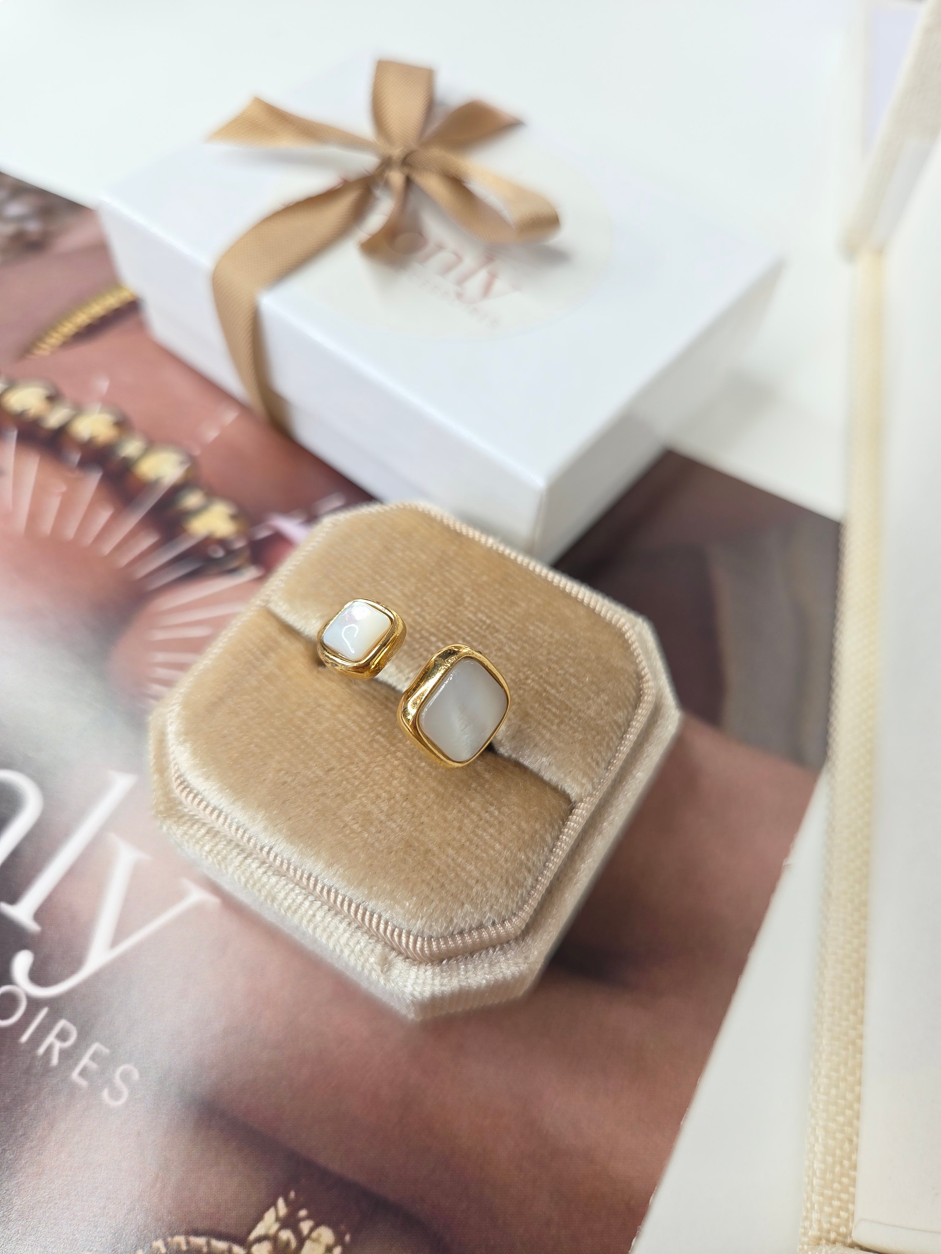 Square stone ring