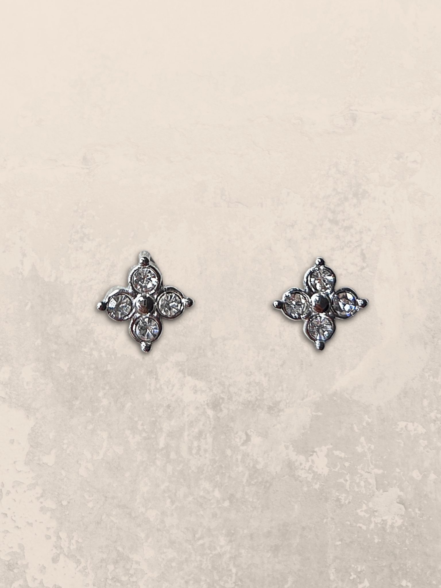 Studs silver