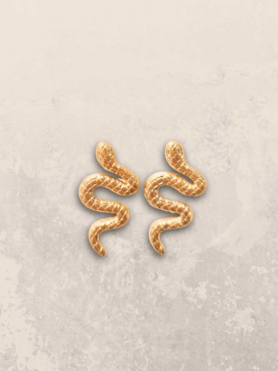 Snake studs
