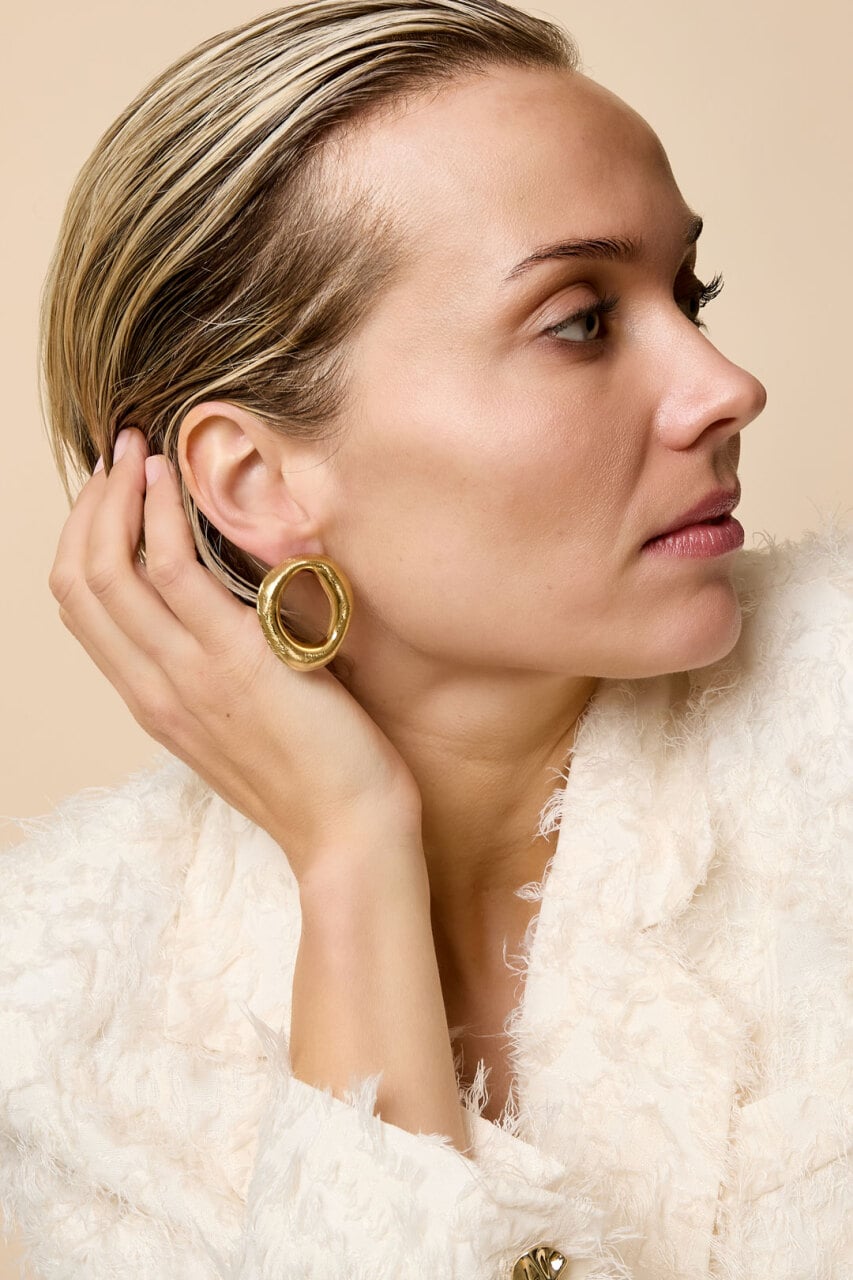 Gold Oval Earrings