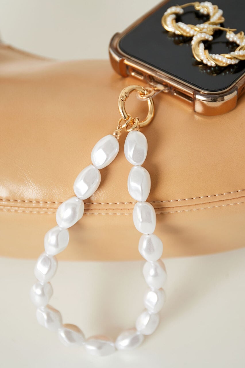 Phone pearl strap