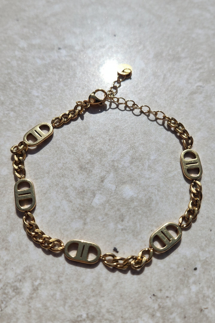 DD logoBracelet