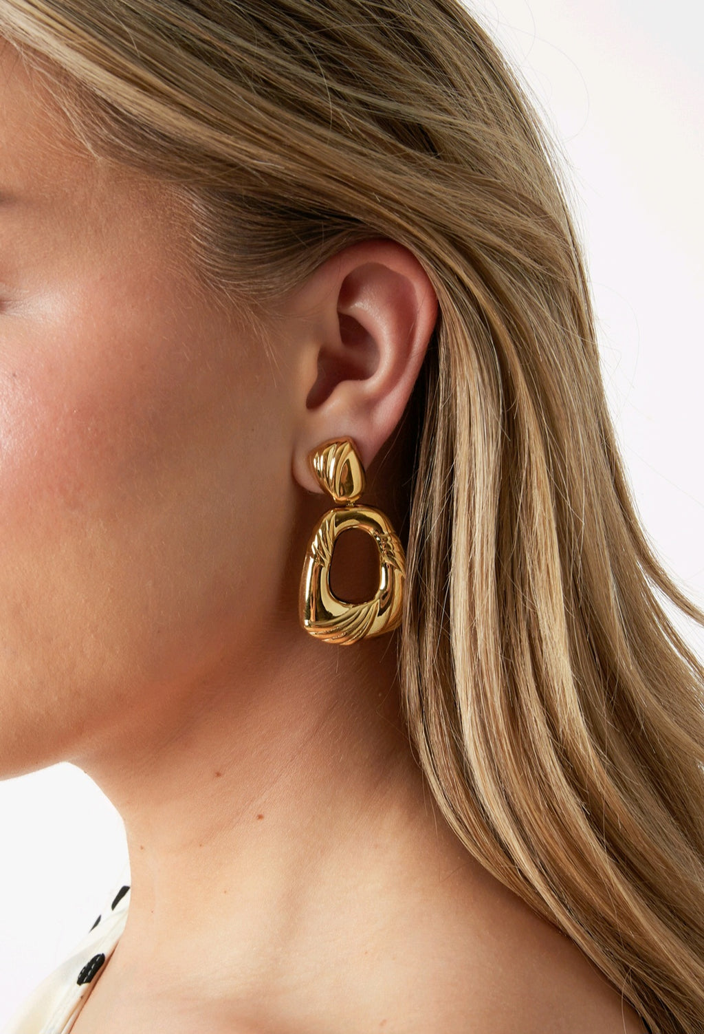 Statement Earrings gold
