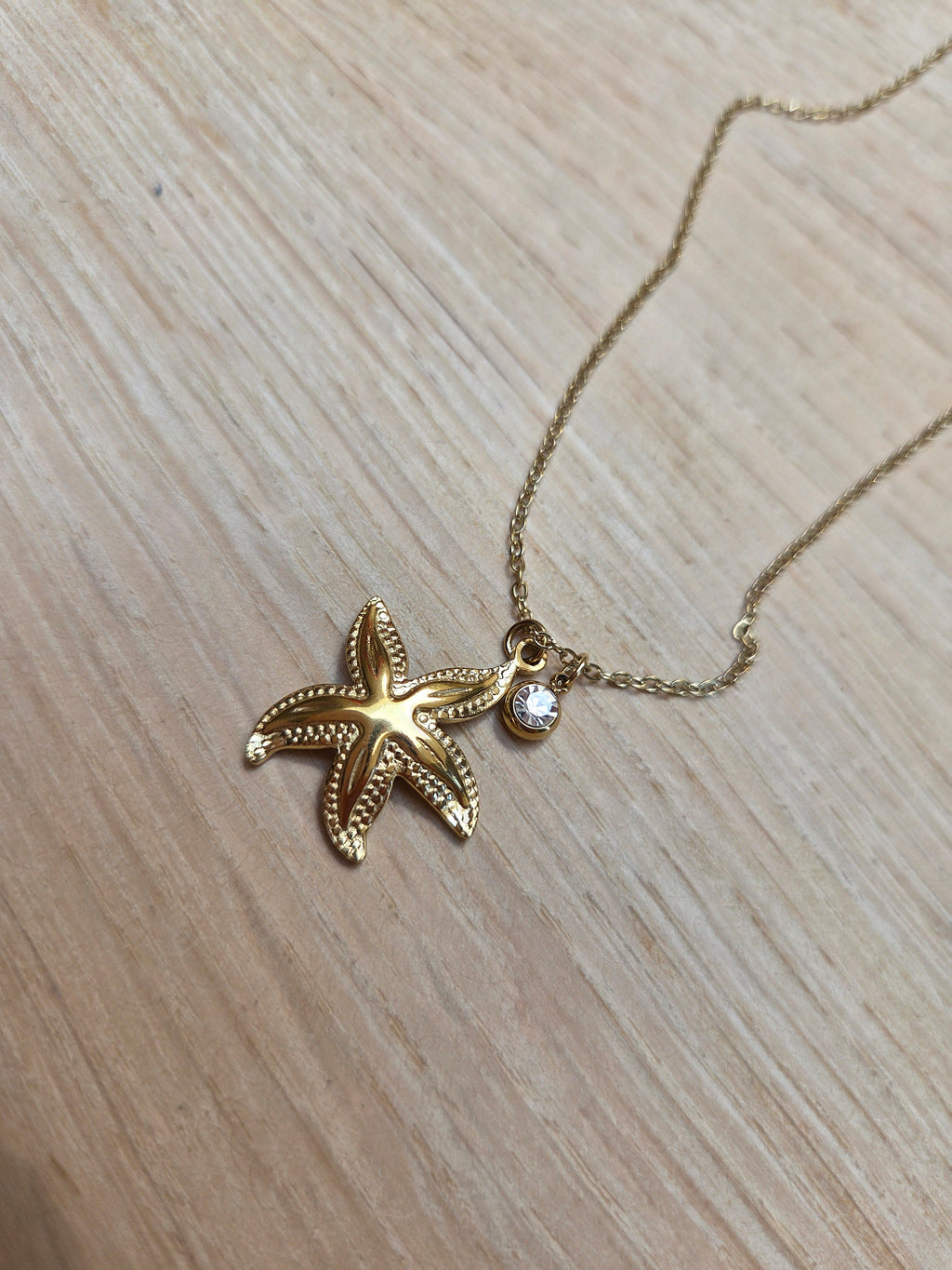 Mary Necklace