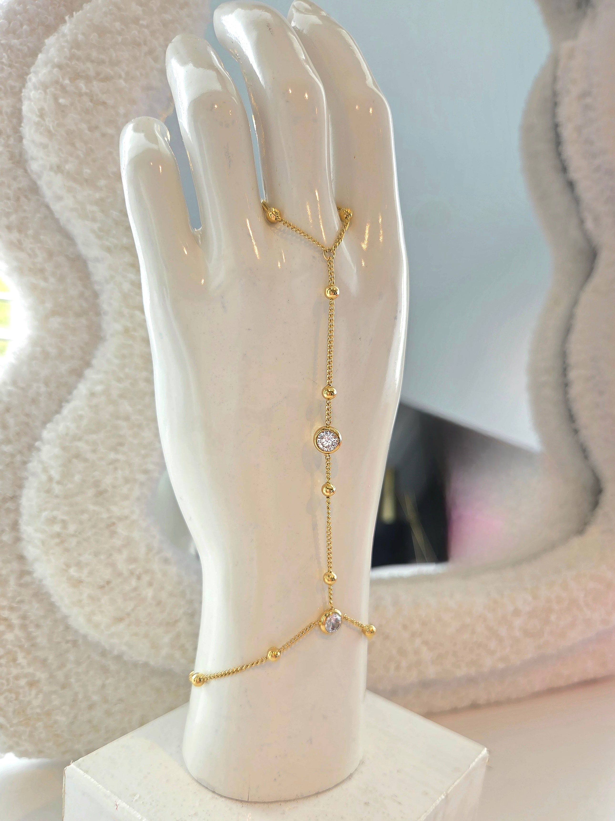 Handchain Marley