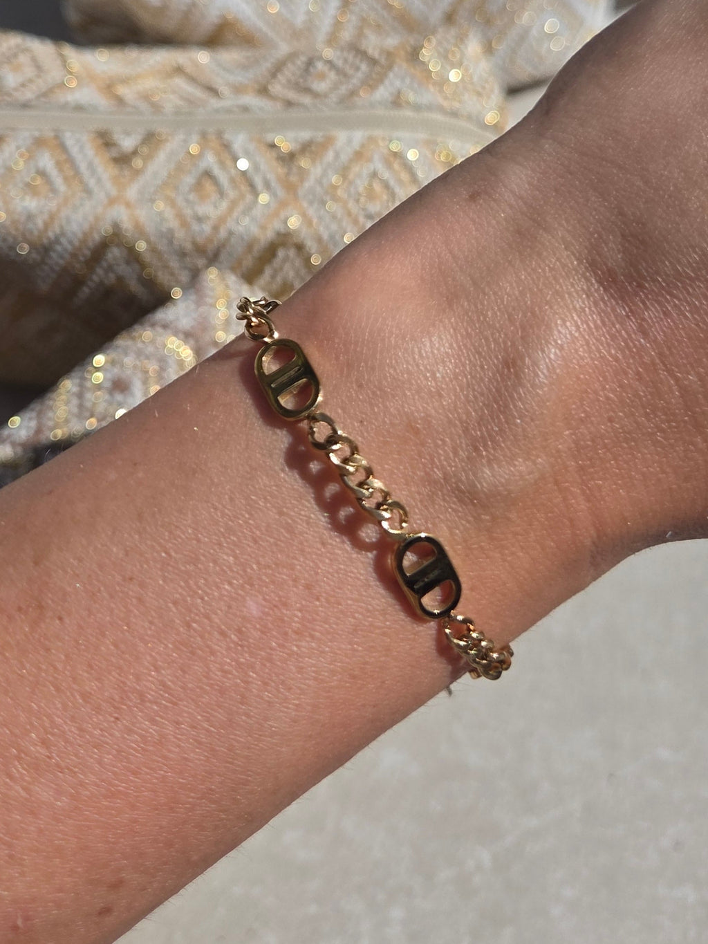 DD logoBracelet