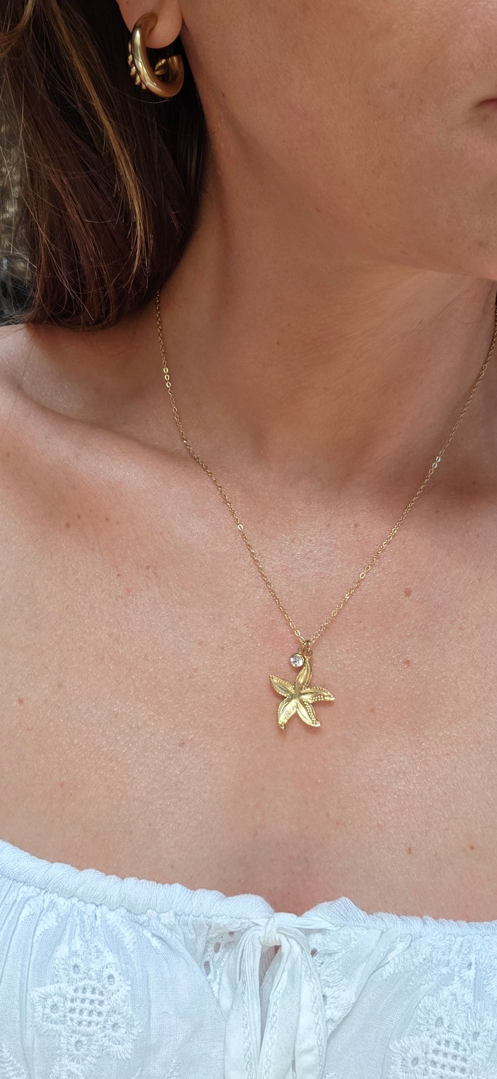 Mary Necklace